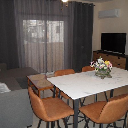 Family And Friends Flat Close To The Sea, Free Internet أيا نابا المظهر الخارجي الصورة