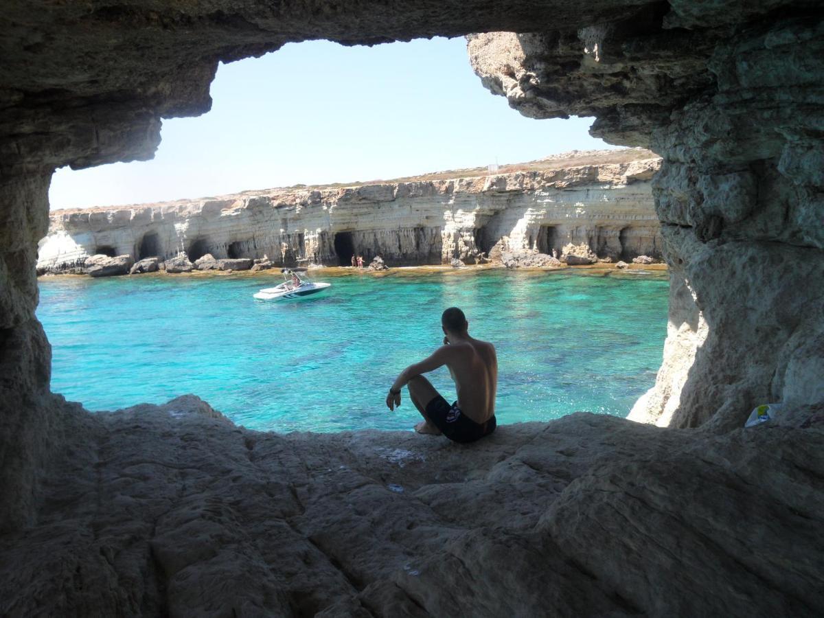 Family And Friends Flat Close To The Sea, Free Internet أيا نابا المظهر الخارجي الصورة