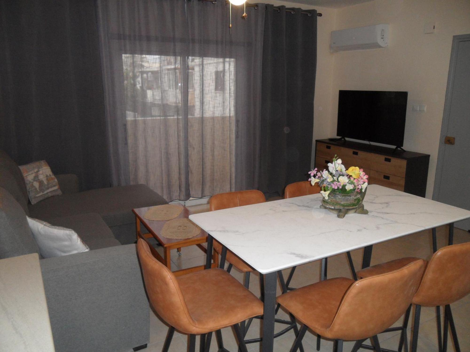 Family And Friends Flat Close To The Sea, Free Internet أيا نابا المظهر الخارجي الصورة