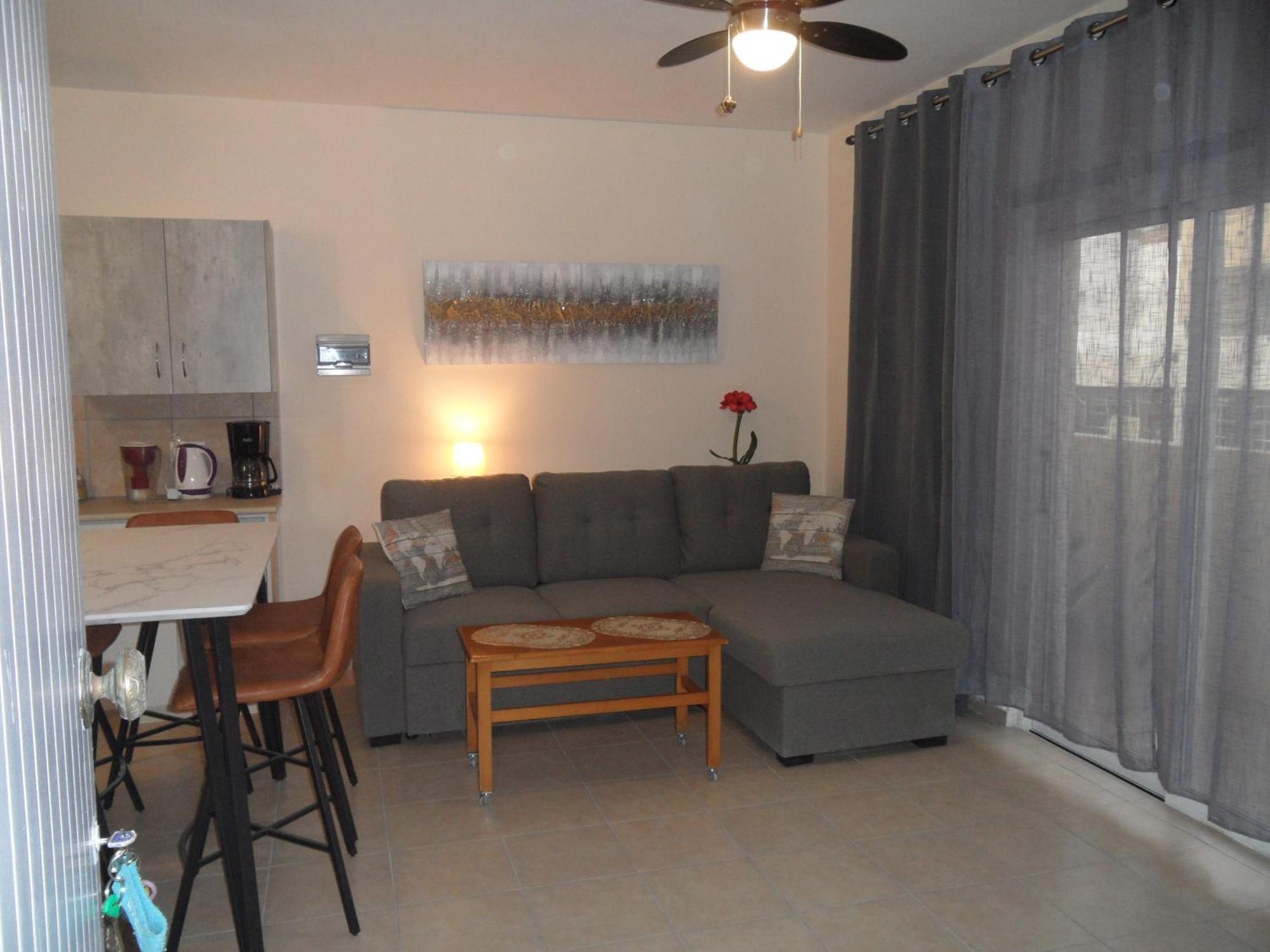 Family And Friends Flat Close To The Sea, Free Internet أيا نابا المظهر الخارجي الصورة