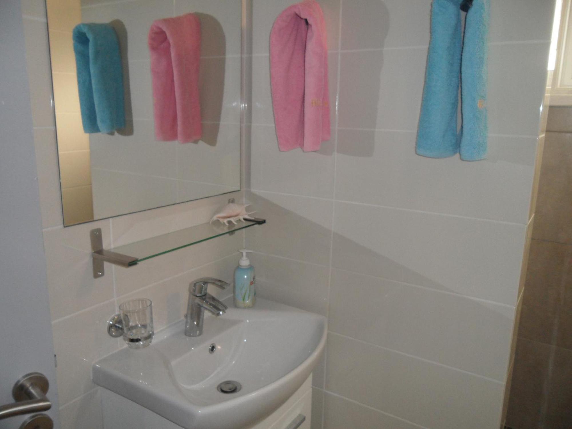 Family And Friends Flat Close To The Sea, Free Internet أيا نابا المظهر الخارجي الصورة