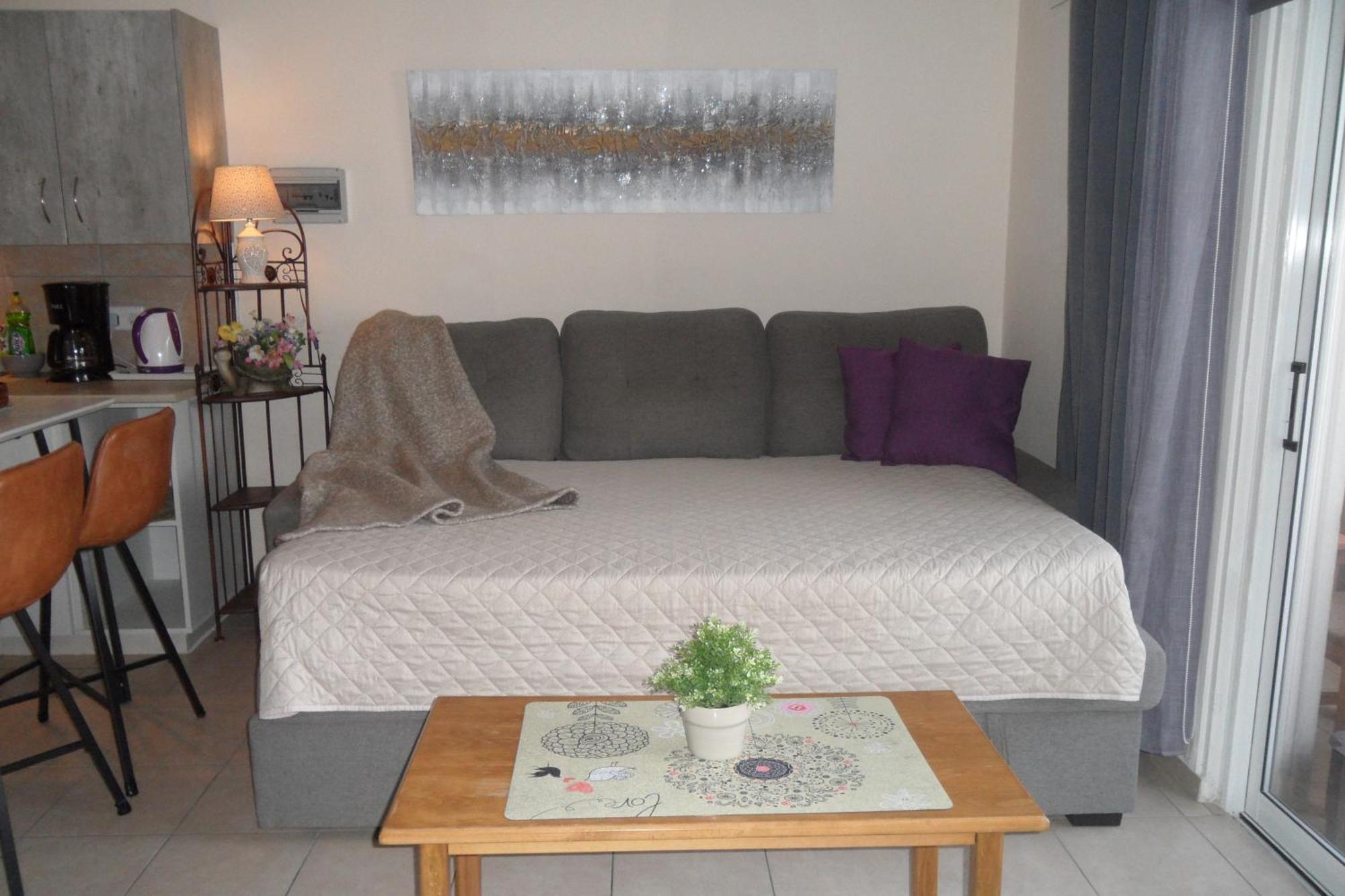 Family And Friends Flat Close To The Sea, Free Internet أيا نابا المظهر الخارجي الصورة