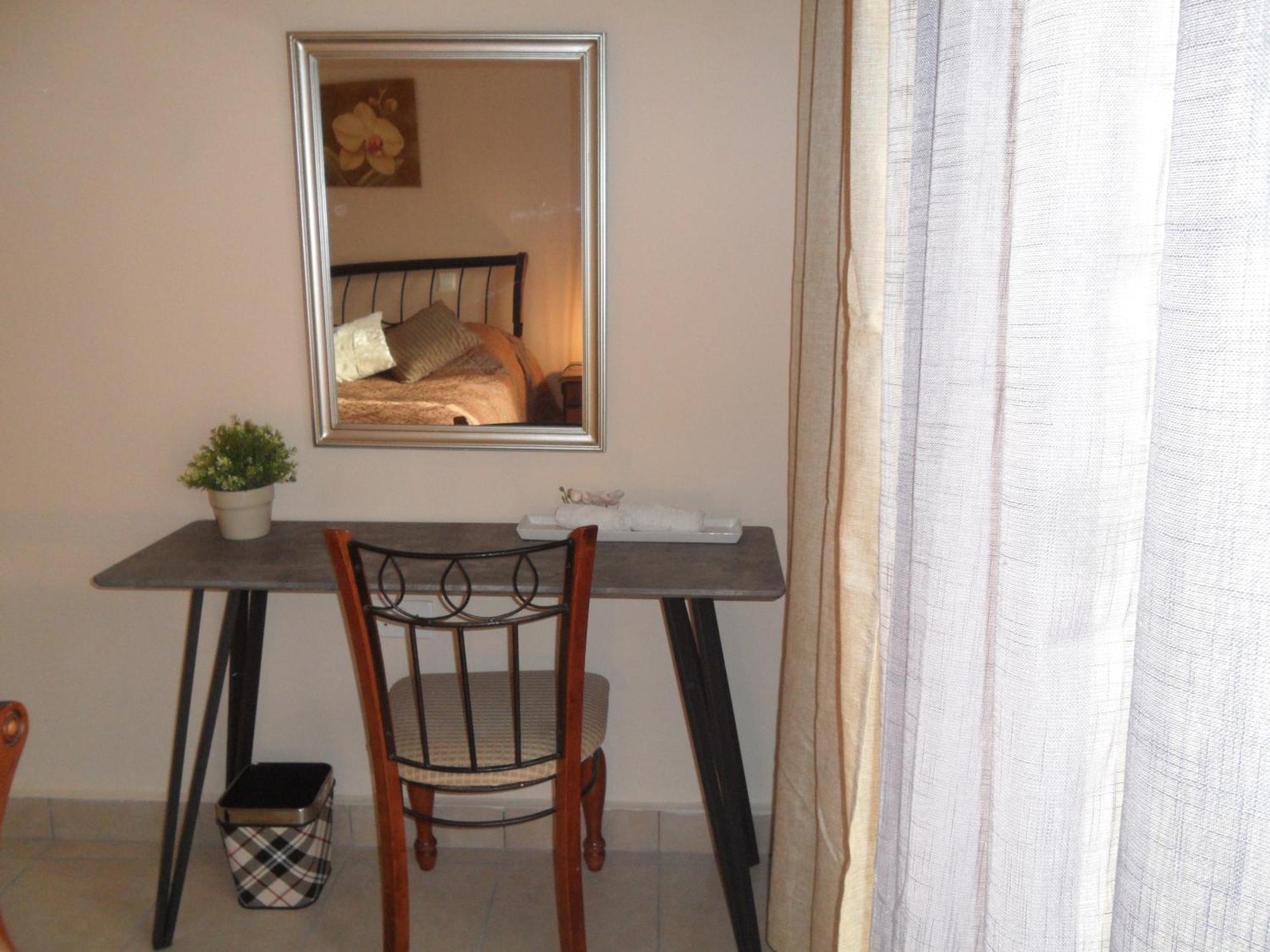 Family And Friends Flat Close To The Sea, Free Internet أيا نابا المظهر الخارجي الصورة